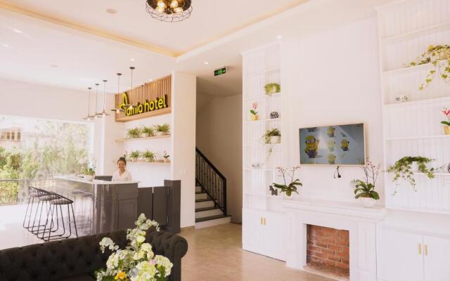 Amia Hotel