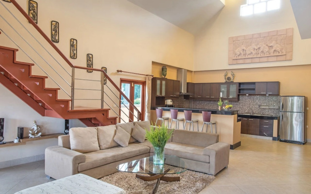 Blissful Villa Felicity with Ample Space