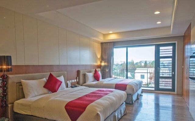 Nature View Hotel