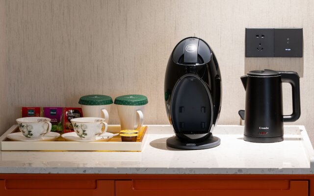 GZ Baiyun Airport MeHood Liz Hotel T1