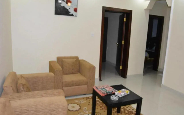Naama Alshmal