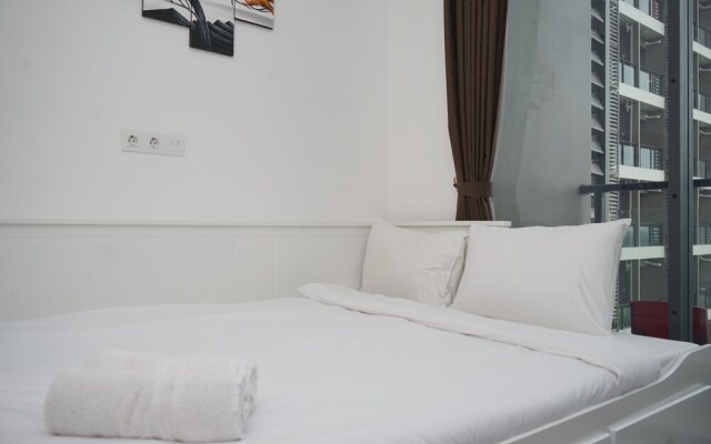 Lavish And Comfortable Studio At Sky House Bsd Apartment