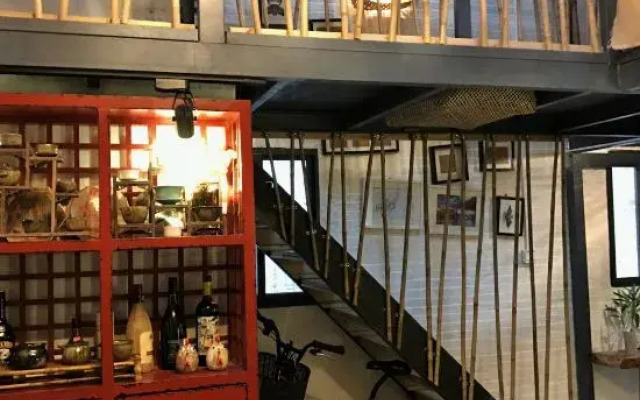Chunshanwai Guesthouse