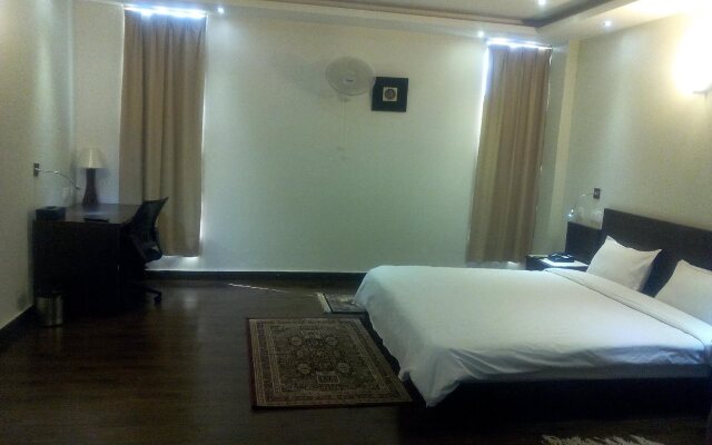 Komachi Hotel