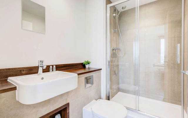 Kew Eye Apartments Kew