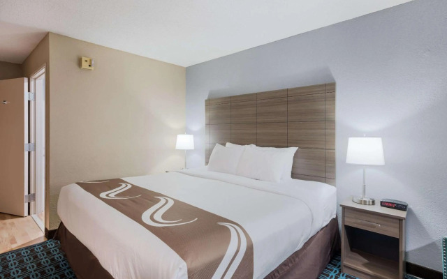 Sonesta Essential Hotels & Suites Kansas City/Blue Springs