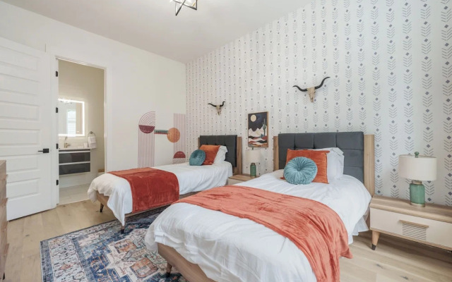 The Row on West Iris