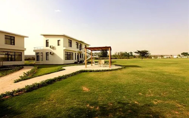 The Awesome Farms & Resorts