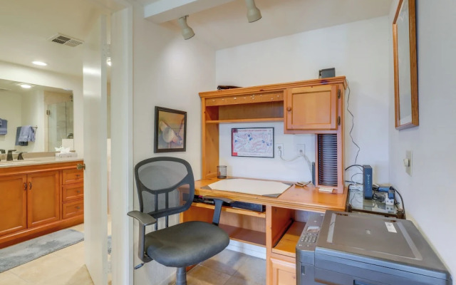 Spacious Condo w/ Mtn Views in Palm Desert!