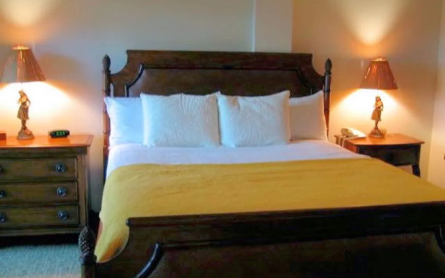 Waipouli Beach Resort D102 by RedAwning