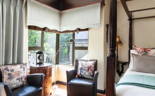 InnJoy Boutique Hotel