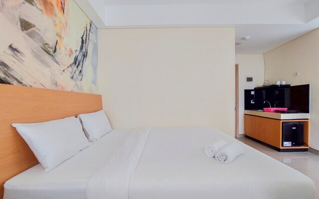Homey And Comfort Studio Apartment At B Residence
