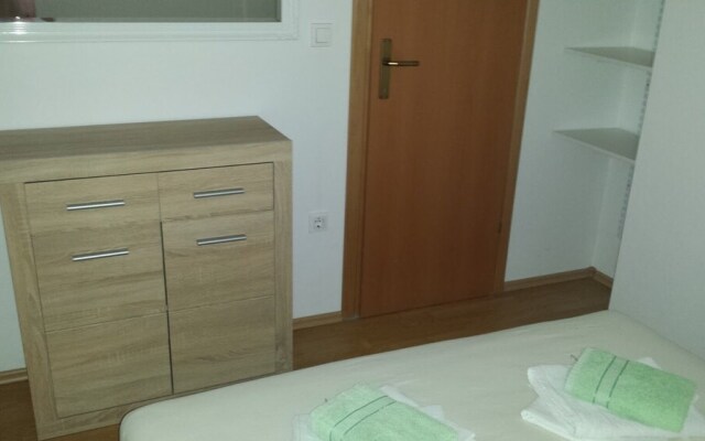 2 Bedroom Apartment Marko With Terrace and sea View