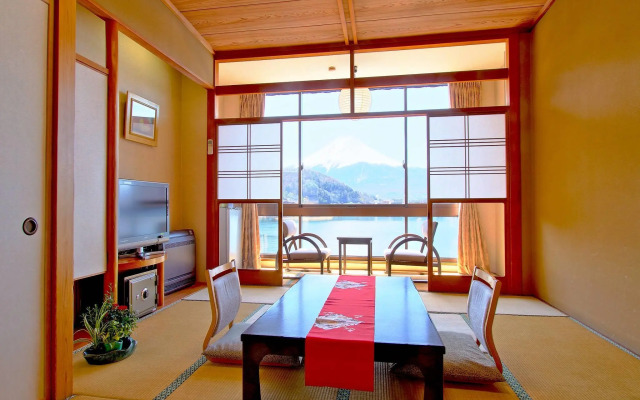 Kawaguchiko Hotel New Century
