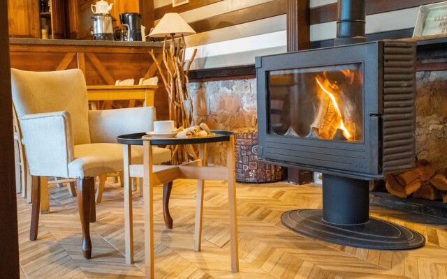 Ajlan Bohemian Hotel