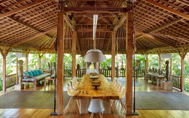 Villa Paddy River Bali