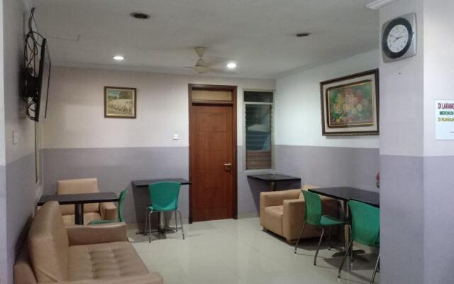 OYO 91104 Griya Mitra Residence