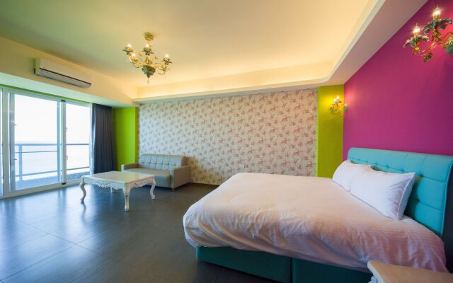 White Spray B&B