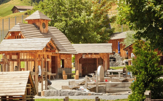 Reka-Feriendorf Disentis