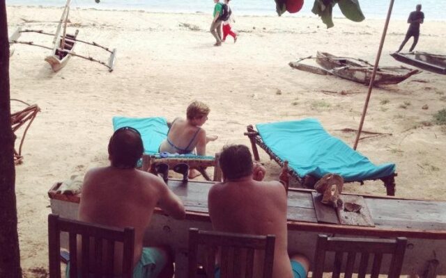 Ocean Breeze Lodge