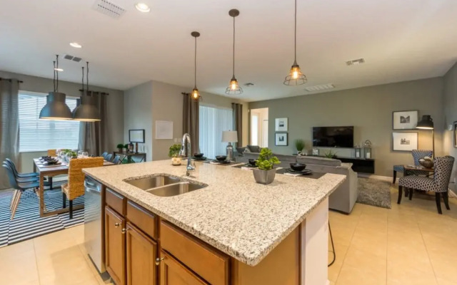 4557 Bella Vida House 6 Bedroom by Florida Star