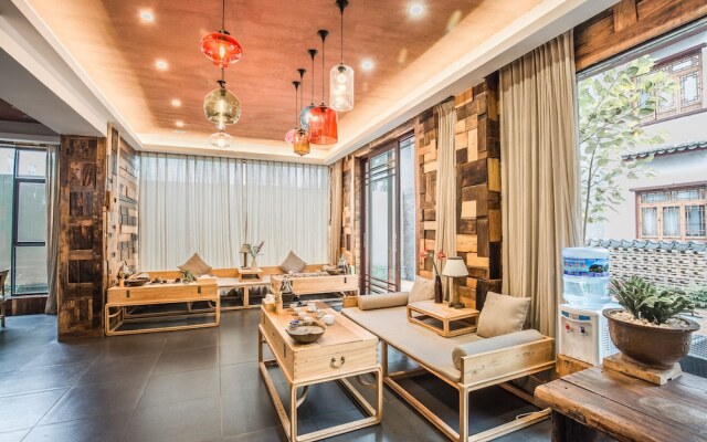 Floral Hotel Qiannan Mulanfang