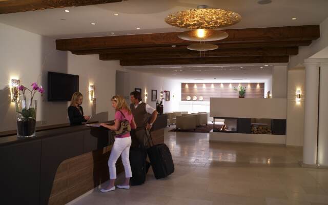 Romantik Residenz Ferienwohnungen Hotel Im Weissen Rössl