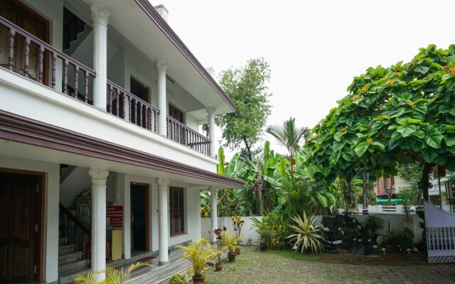 OYO 14172 Home Green View Ernakulam Medical Centre