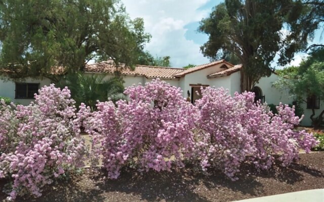 Sam Hughes Inn Bed and Breakfast