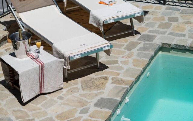 Villa with pool and SPA in Langhe