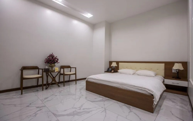 Hoang Hung Hotel