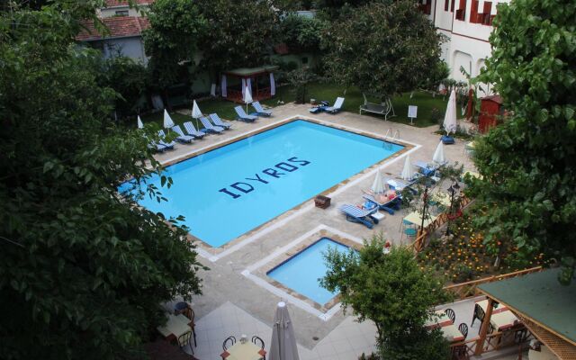 Idyros Hotel