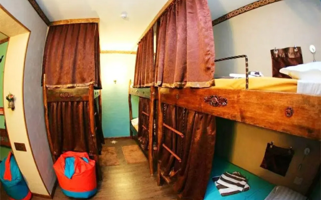 Sunrise Caravan Stay Hostel
