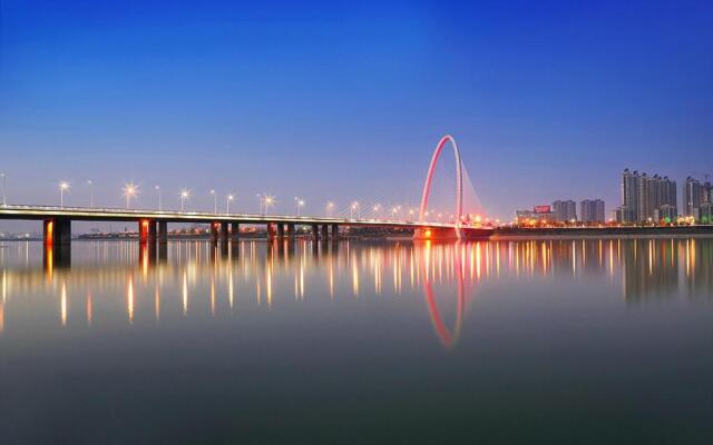 Xi'an Beilin·big Wild Goose Pagoda· Locals Apartment 00128350