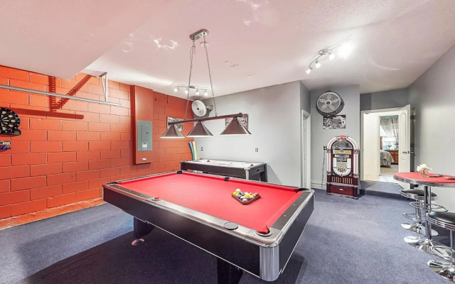 Fantastic Cypress Pointe Vacation Home