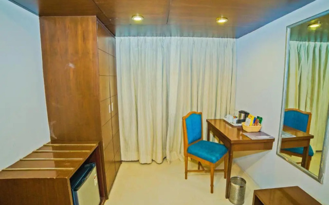 GenX Bhavnagar Hotel