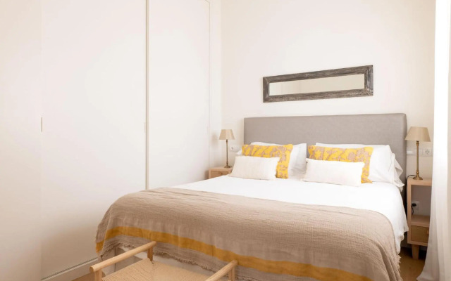 Plaza Nueva 2 Bedrooms & 2 Bathrooms