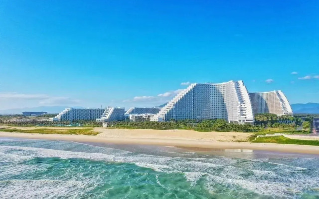 The Sea View Cam Ranh