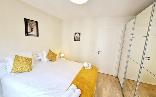 Cozy one bedroom with convenient parking