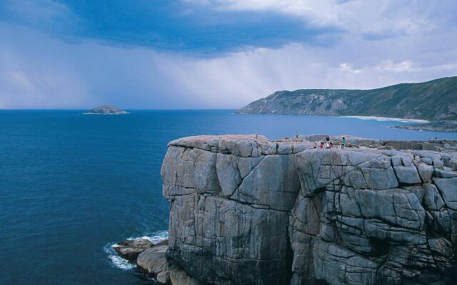 Park Avenue Holiday Units