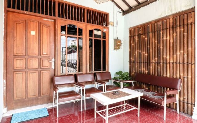 Alexiz Hostel