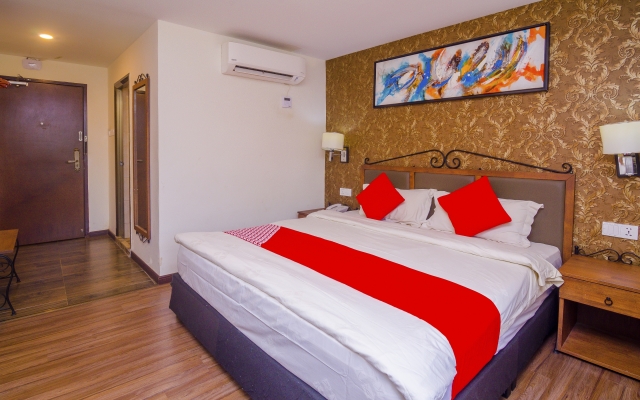 OYO 90134 K Garden Hotel