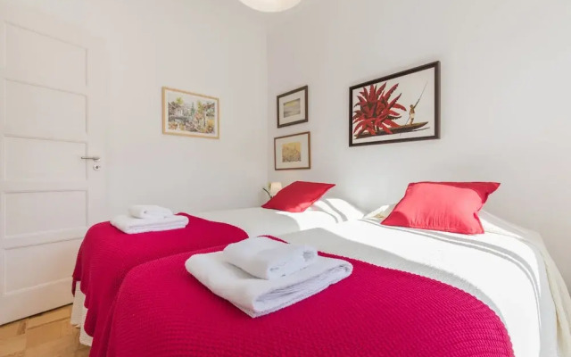 Garden House in Alvalade