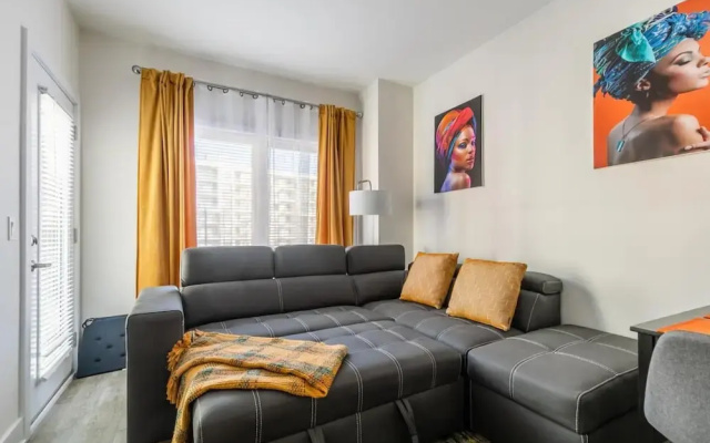 4BR 3BA Townhouse on Lake Ontario Free Parking Gym 2