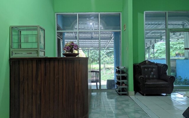 OYO 92724 Penginapan Syariah Al Syifa
