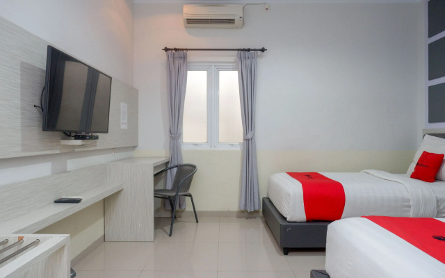 RedDoorz near Jogja City Mall