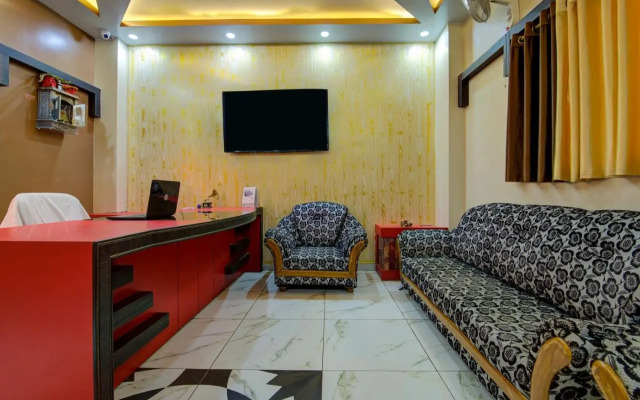 OYO 166 Madhuram