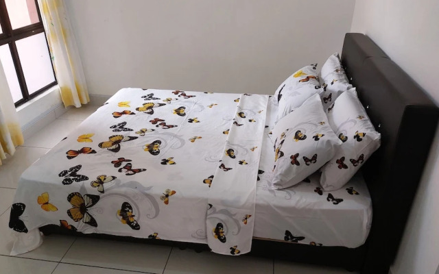 Marina Court - Stay In Borneo