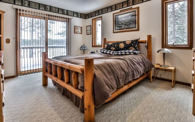 Pickerel Point Executive - 5 Br Home