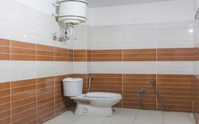 Oyo 4472 Hotel Chandra Deep